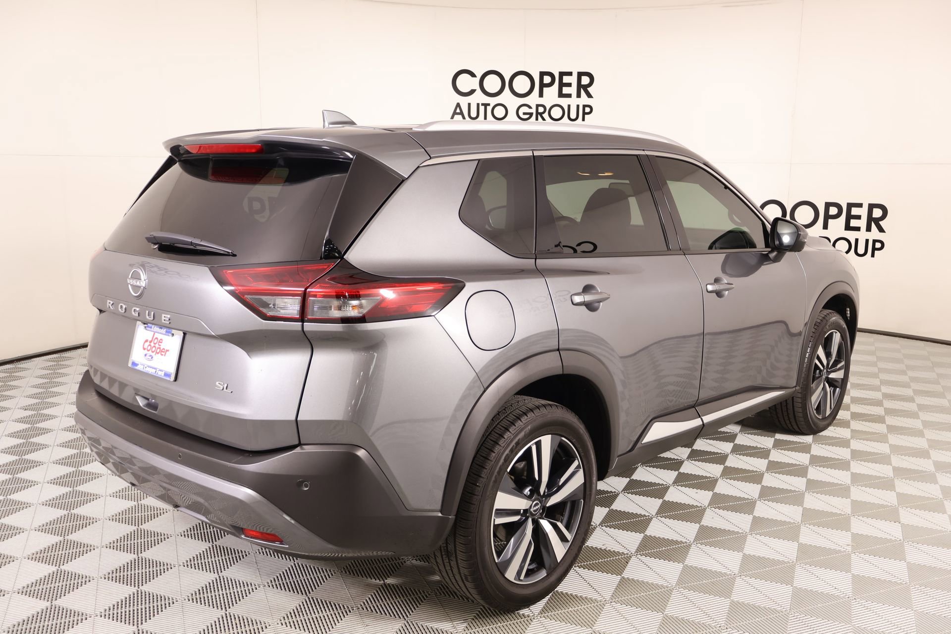Used 2023 Nissan Rogue SL FWD image 21