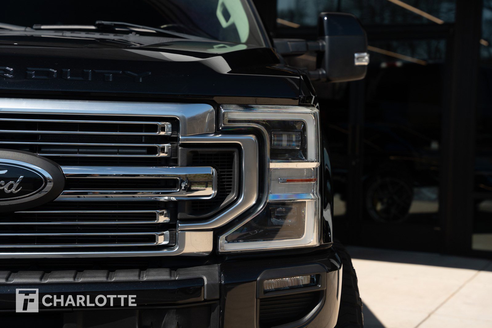 Used 2021 Ford F250 Limited image 5