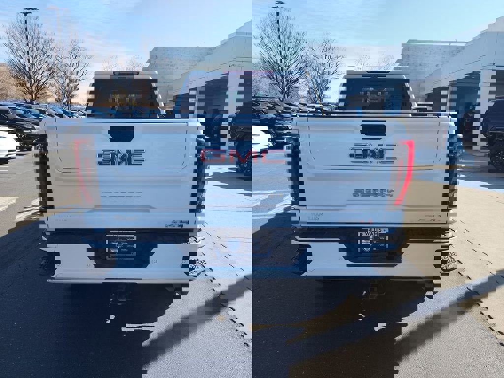 Certified 2024 GMC Sierra 2500 AT4 w/ AT4 Premium Plus Package image 8