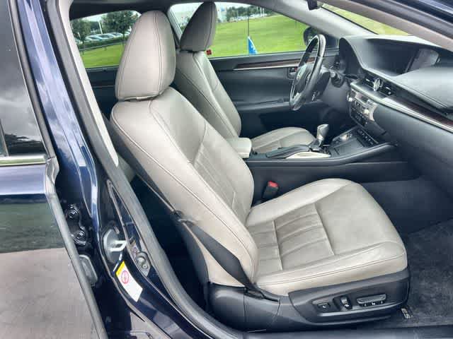 Used 2018 Lexus ES 350 w/ Ultra Luxury Package FWD image 12