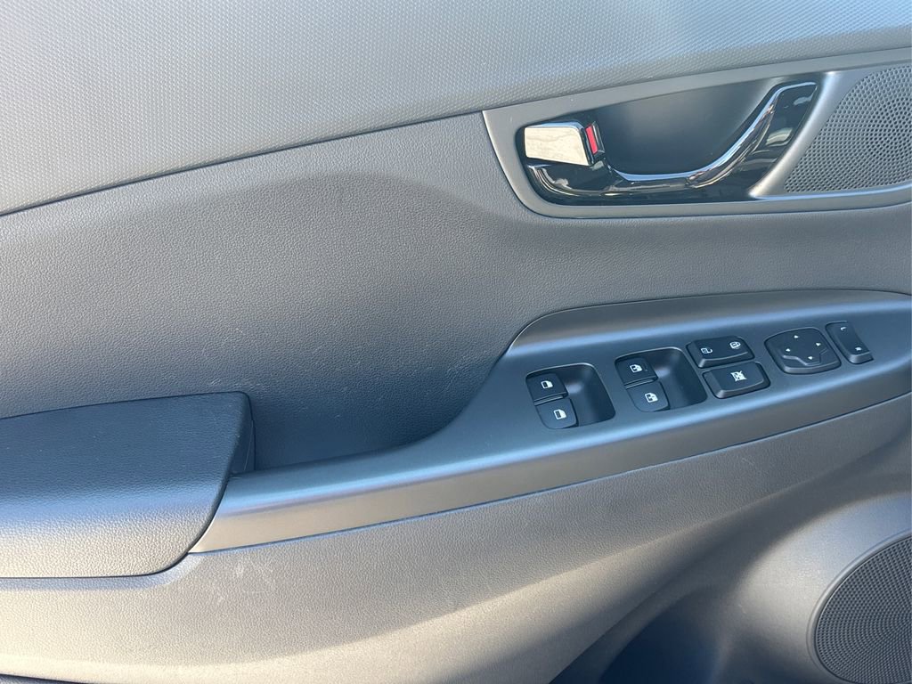 Used 2021 Hyundai Kona Night w/ Cargo Package image 23