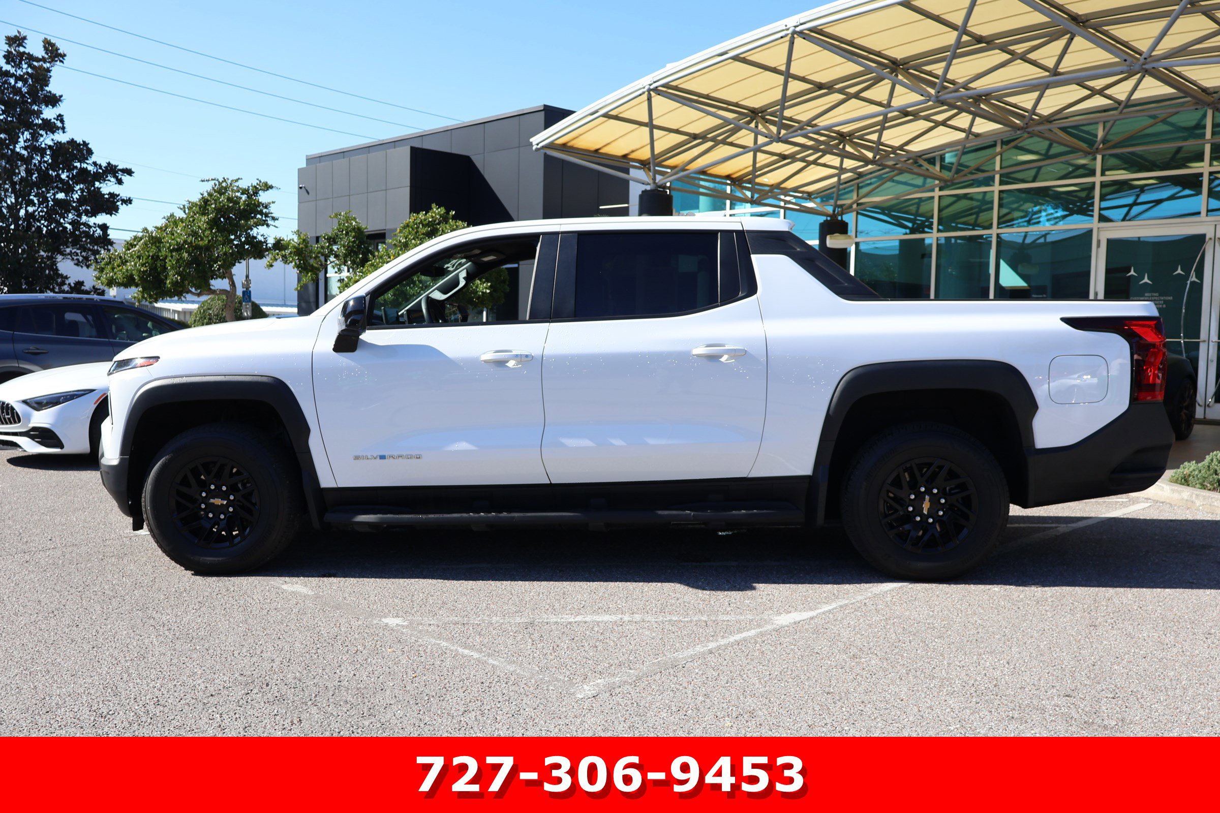 Used 2024 Chevrolet Silverado EV W/T image 4