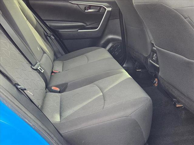 Used 2021 Toyota RAV4 XLE image 19