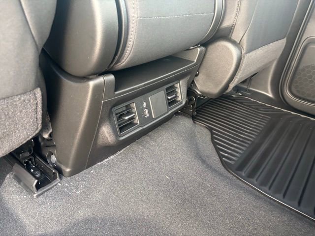 New 2026 Chevrolet Silverado 2500 Custom w/ Custom Convenience Package image 32