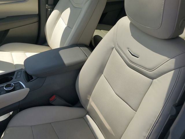 Certified 2023 Cadillac XT5 Premium Luxury w/ LPO, Floor Liner Package AWD/4WD image 28