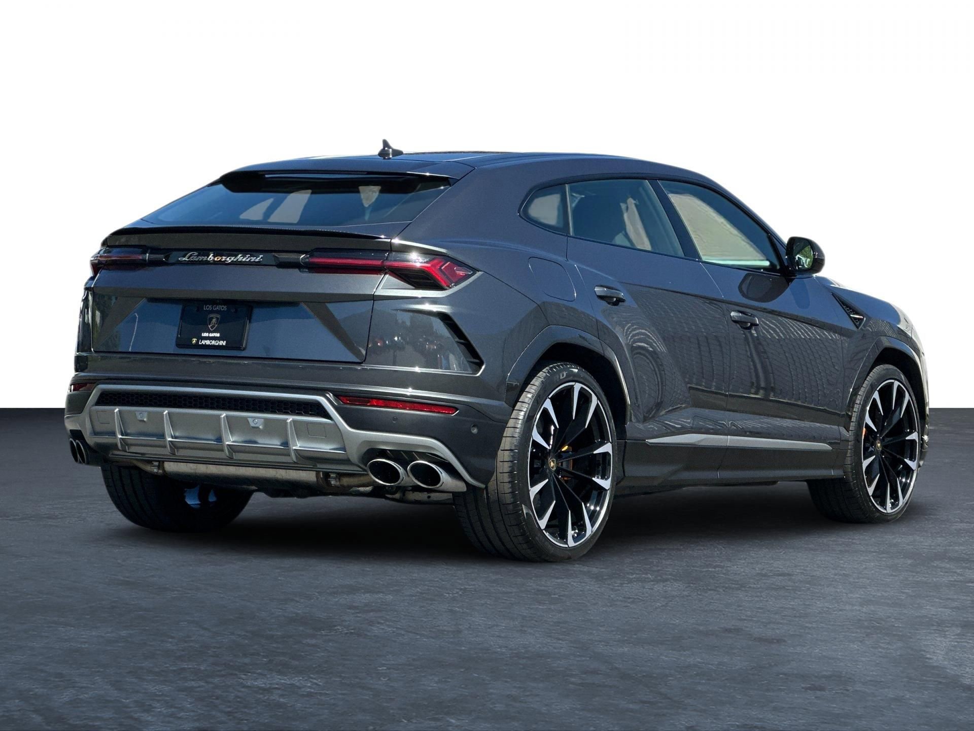Used 2020 Lamborghini Urus AWD/4WD image 3