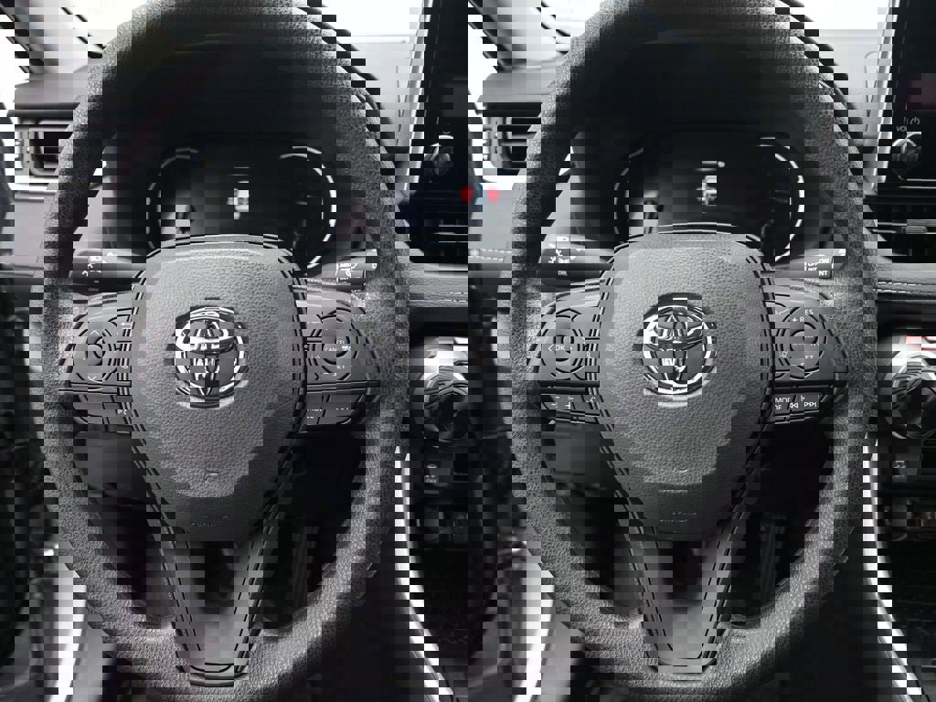 New 2025 Toyota RAV4 LE image 22