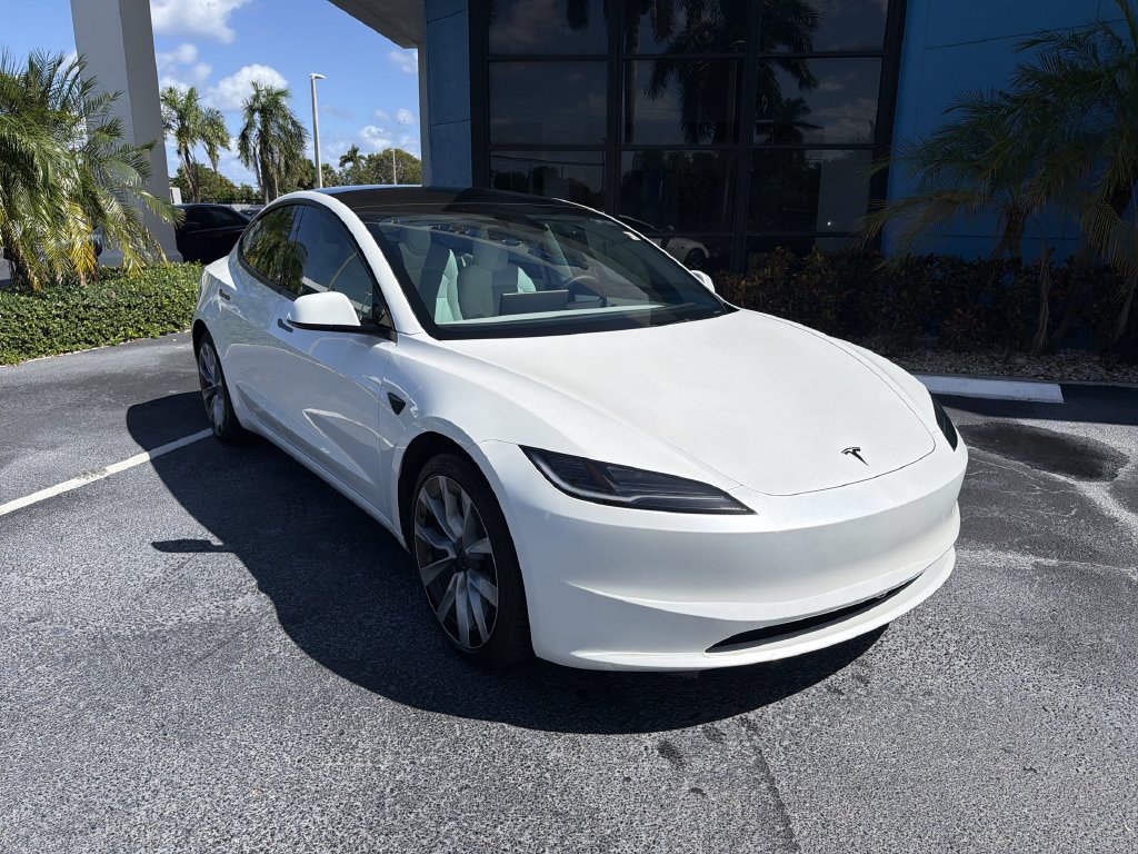 Used 2026 Tesla Model 3 RWD image 2