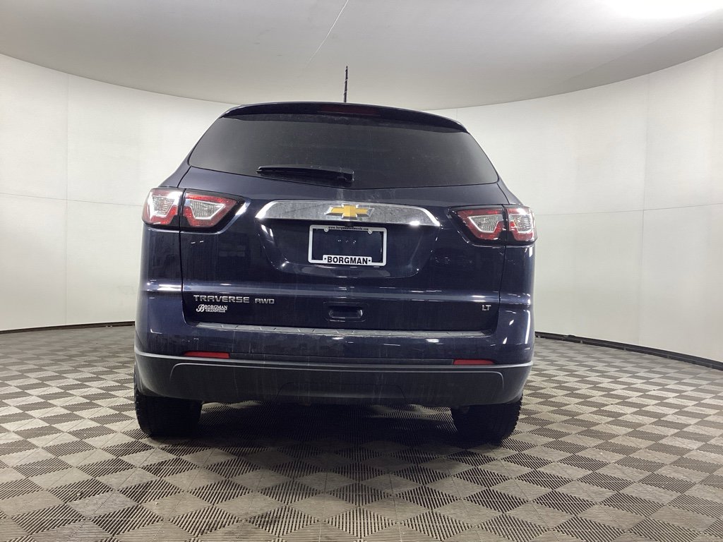 Used 2017 Chevrolet Traverse LT image 3