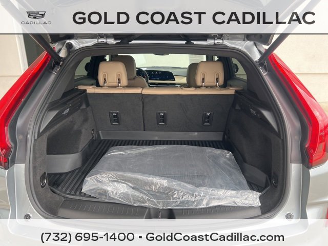 Certified 2024 Cadillac XT4 Luxury w/ Cold Weather Package image 11