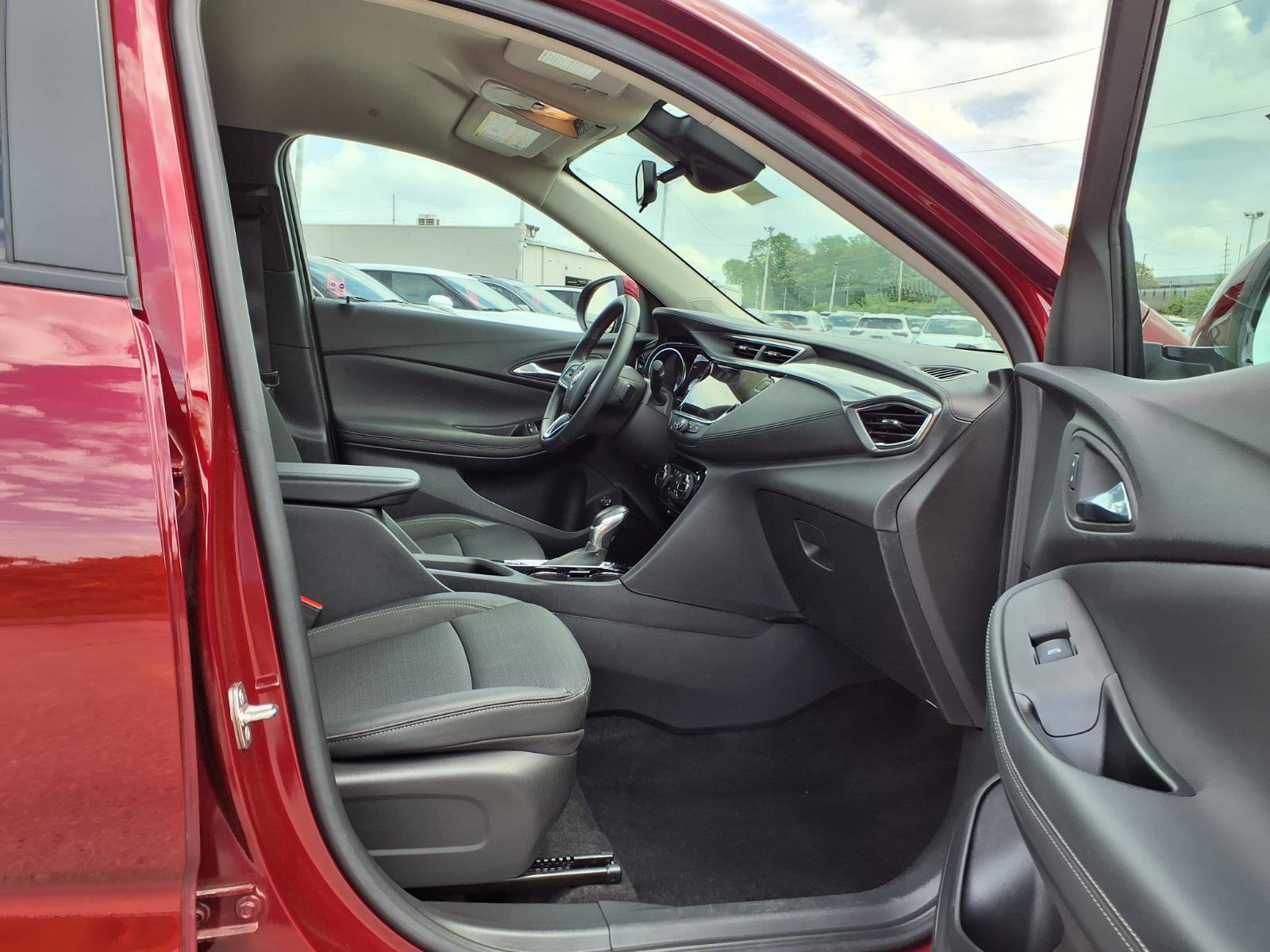 Used 2023 Buick Encore GX Select w/ Sport Touring Package image 31