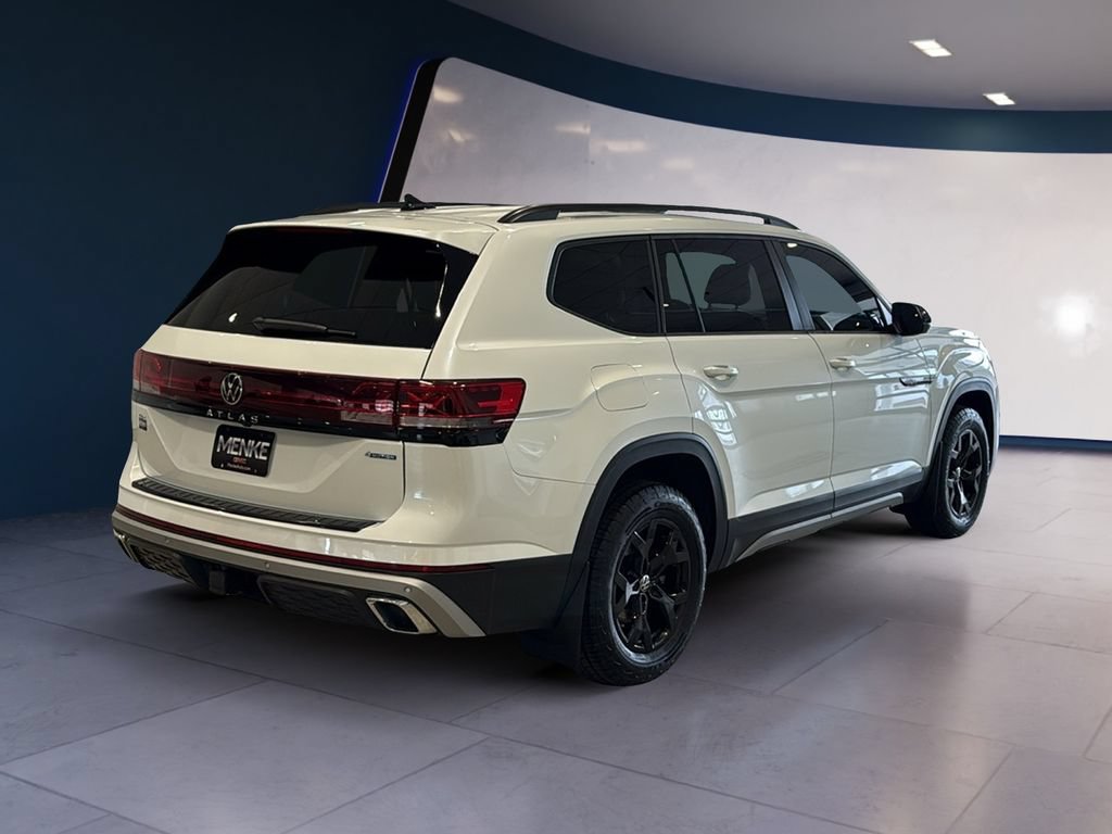 Used 2024 Volkswagen Atlas Peak Edition SEL AWD/4WD image 7