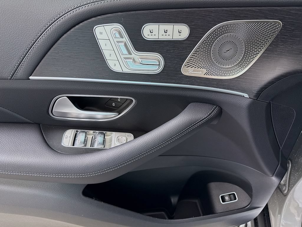 New 2026 Mercedes-Benz GLS 580 4MATIC image 18