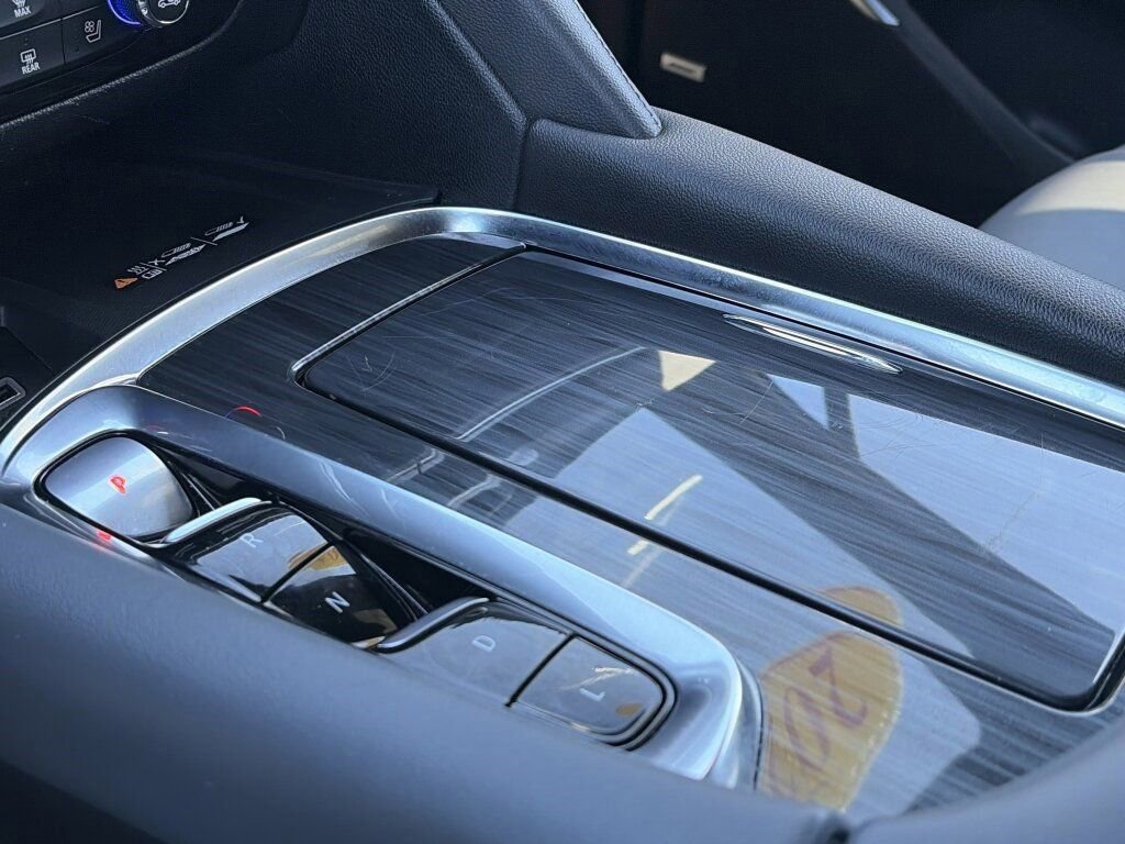 Used 2024 Buick Enclave Premium image 17