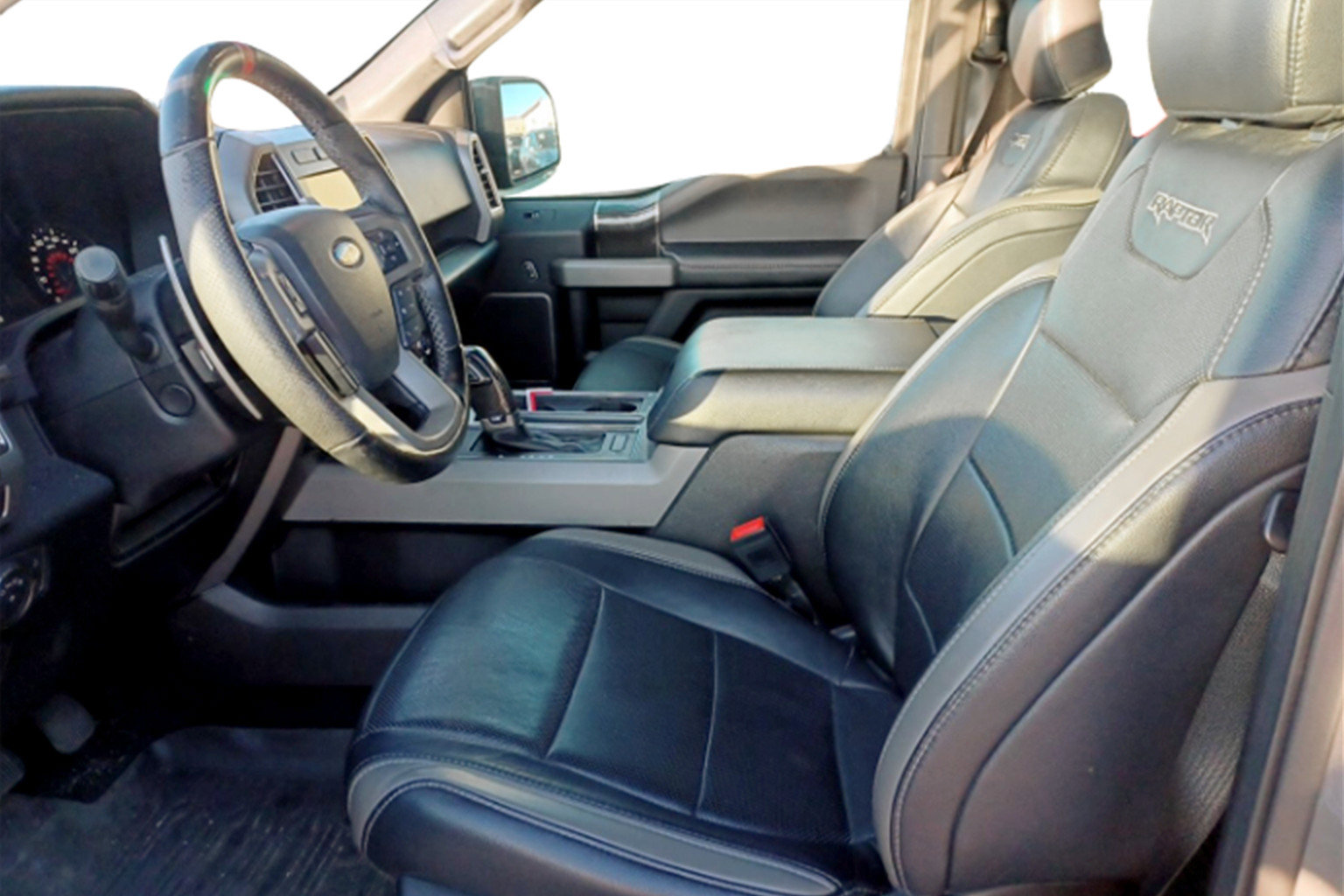 Used 2018 Ford F150 Raptor w/ Equipment Group 802A Luxury image 12