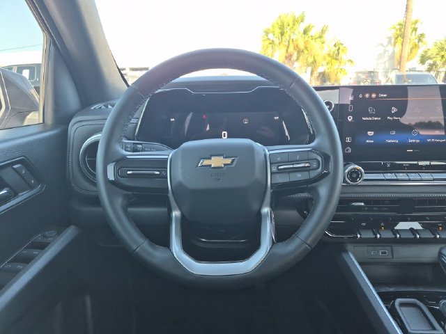 Used 2024 Chevrolet Colorado LT RWD image 17