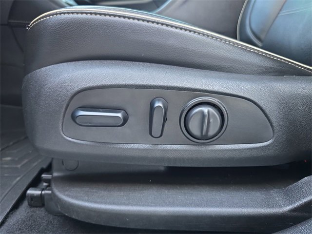 Certified 2021 GMC Acadia Denali w/ Denali Technology Package image 19