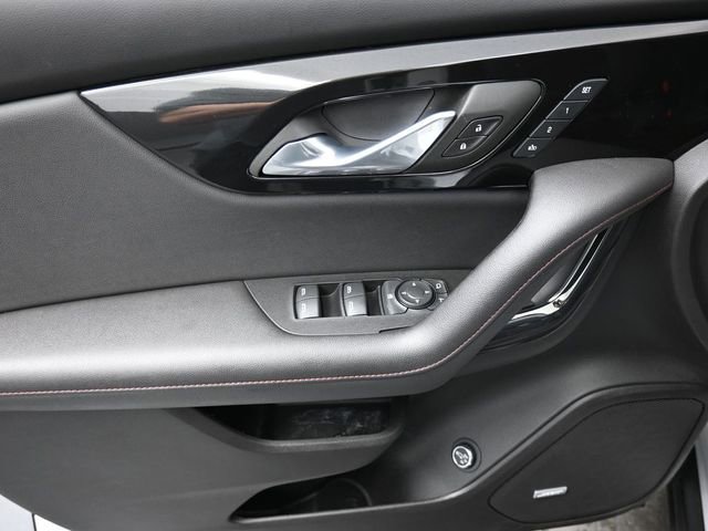 Used 2024 Chevrolet Blazer RS w/ Enhanced Convenience Package FWD image 13