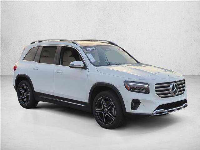 Used 2026 Mercedes-Benz GLB 250 image 3