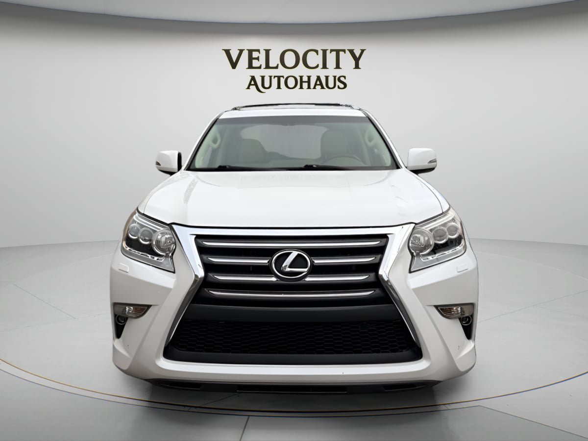 Used 2018 Lexus GX 460 Premium AWD/4WD image 2