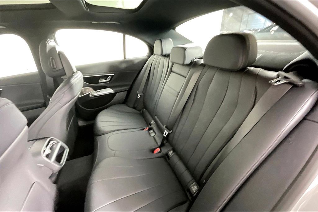 New 2026 Mercedes-Benz E 450 4MATIC Sedan image 10