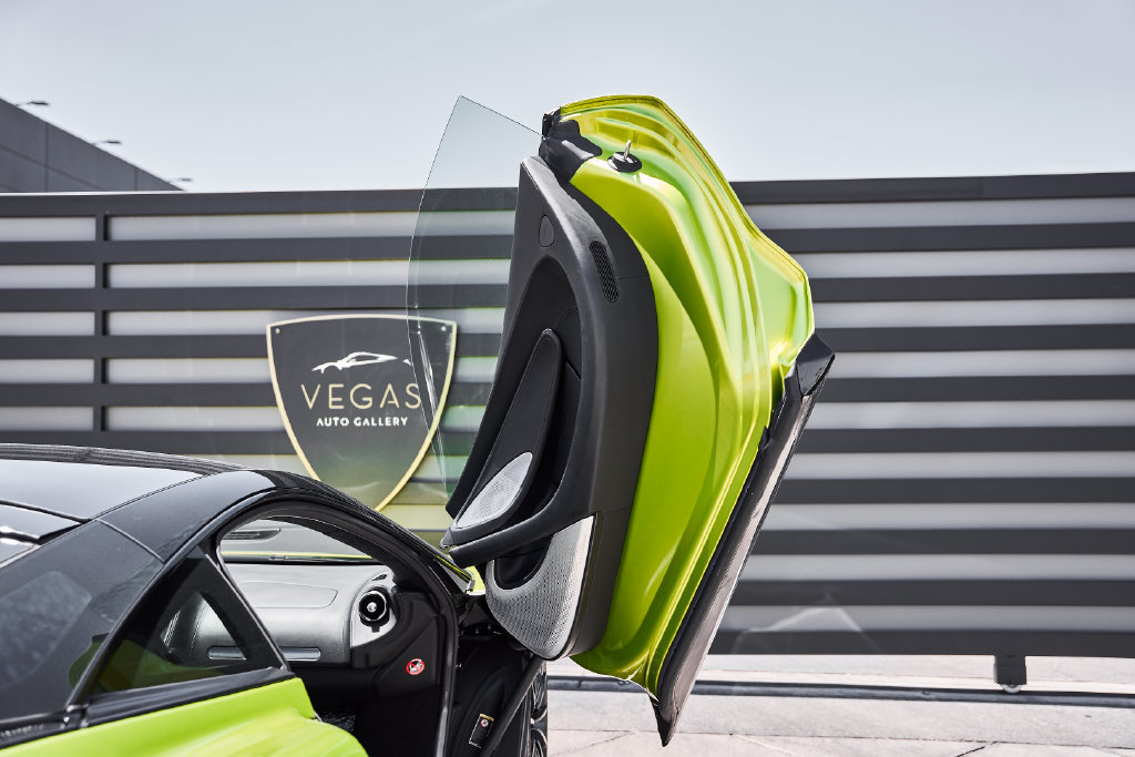 Used 2023 McLaren GT RWD image 28