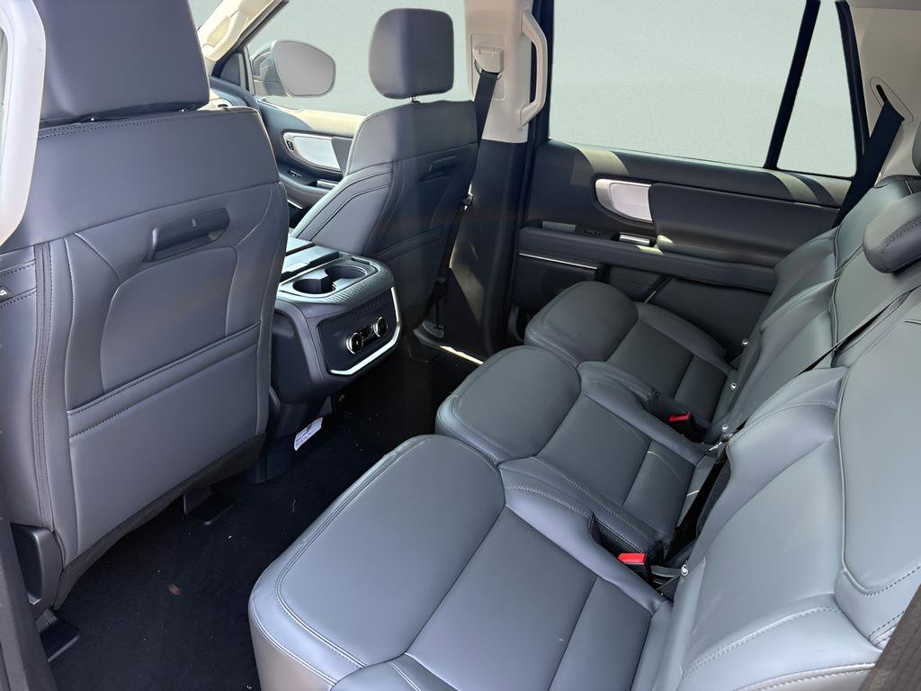 New 2026 Ford Expedition Max Active AWD/4WD image 8