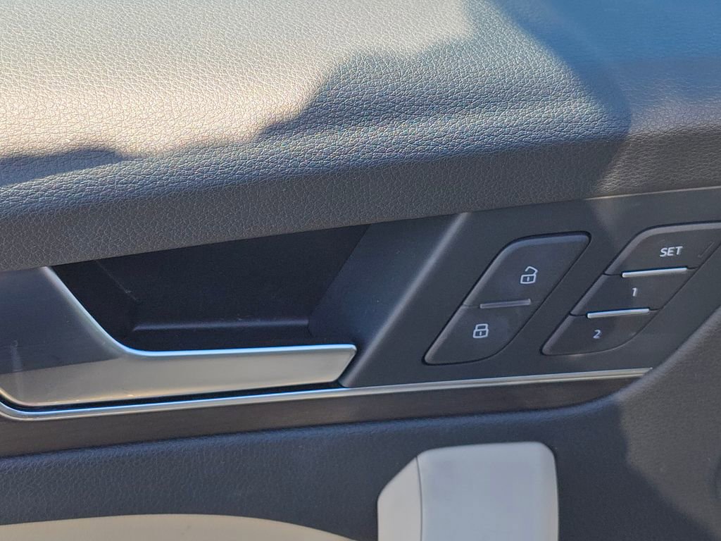 Used 2022 Audi Q5 2.0T Premium Plus w/ Premium Plus Package image 21