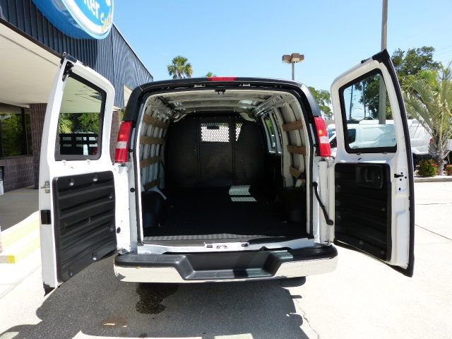 Used 2022 GMC Savana 2500 w/ Driver Convenience Package image 13