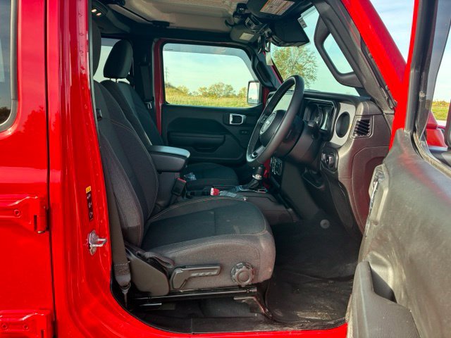 Used 2025 Jeep Wrangler Unlimited Sport w/ Convenience Group AWD/4WD image 9