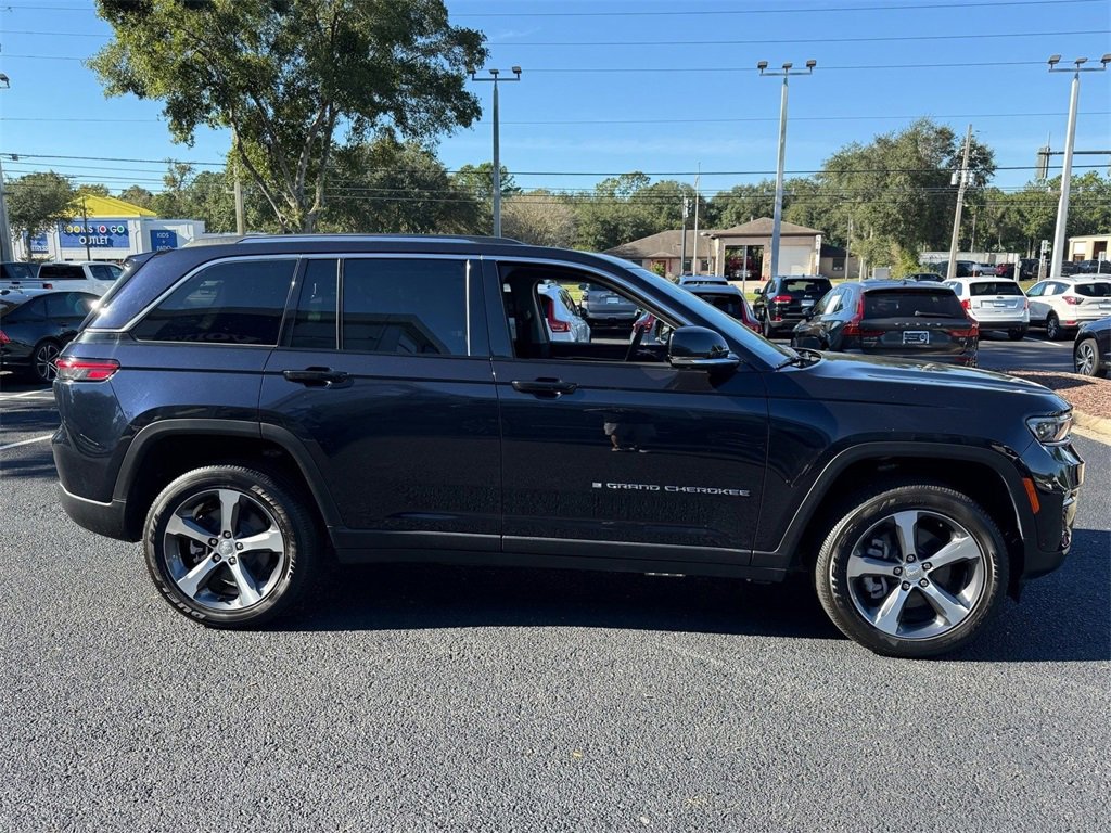 Used 2024 Jeep Grand Cherokee Limited 4xe w/ Luxury Tech Group II image 15