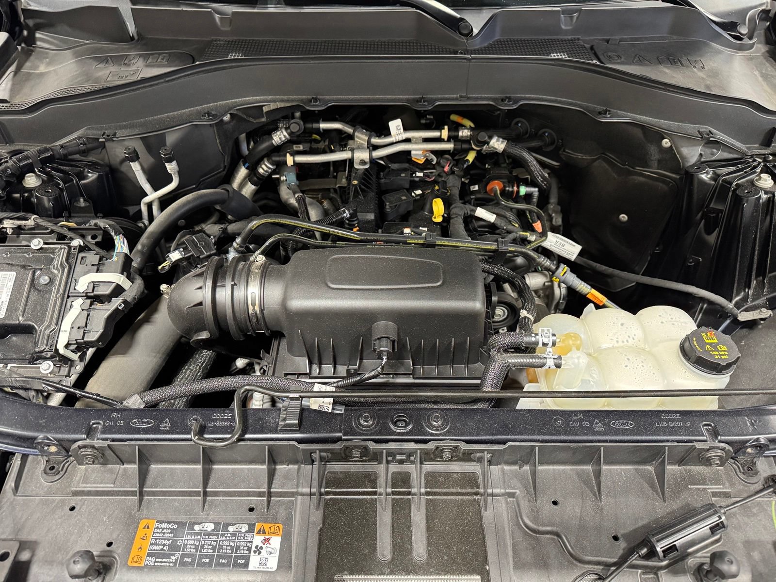 Used 2022 Ford Explorer XLT AWD/4WD image 59