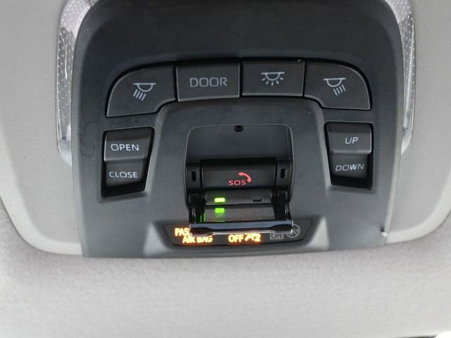 Certified 2023 Toyota Corolla Cross LE image 34