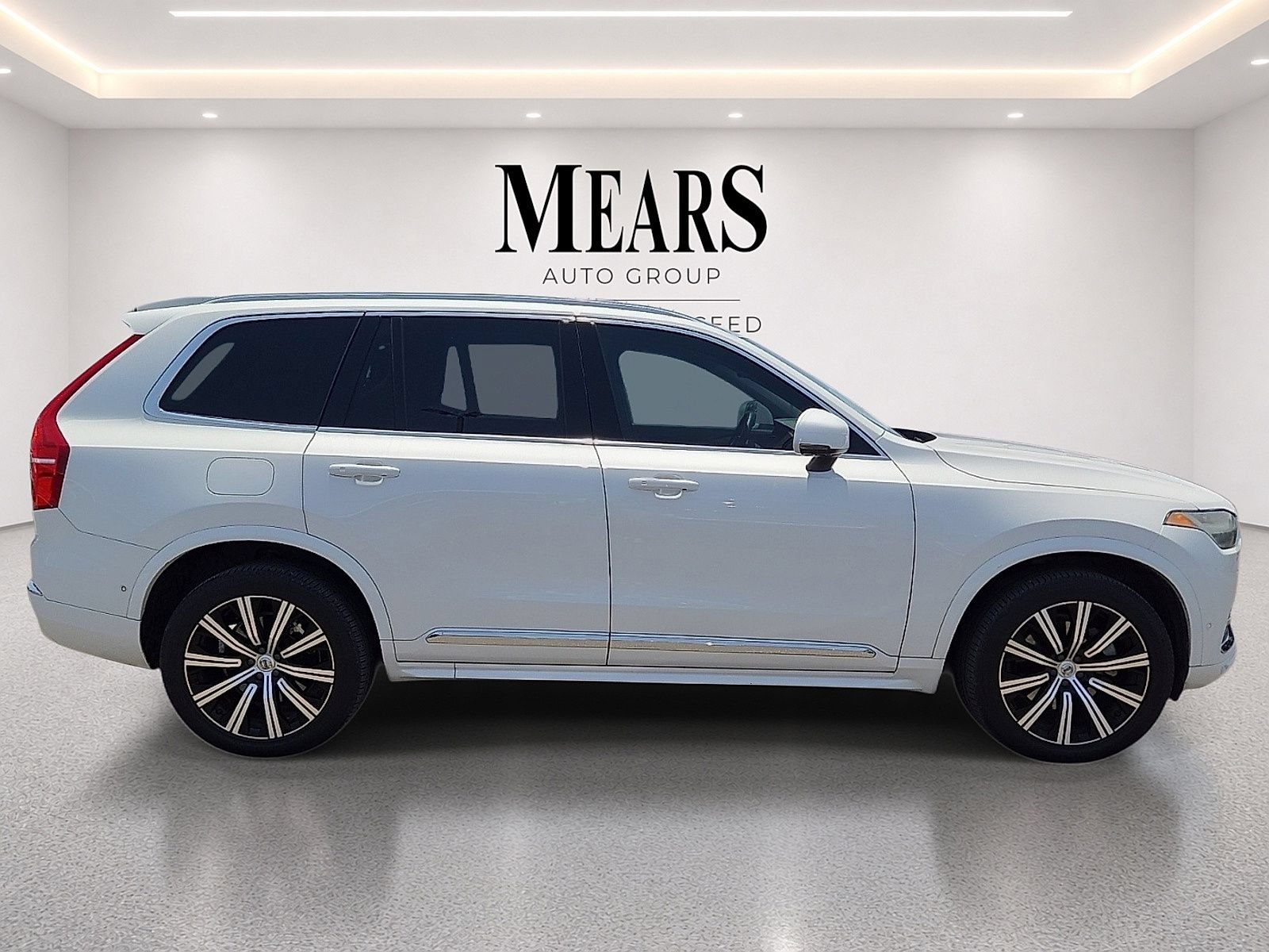 Certified 2023 Volvo XC90 B6 Plus w/ Protection Package Premier AWD/4WD image 7