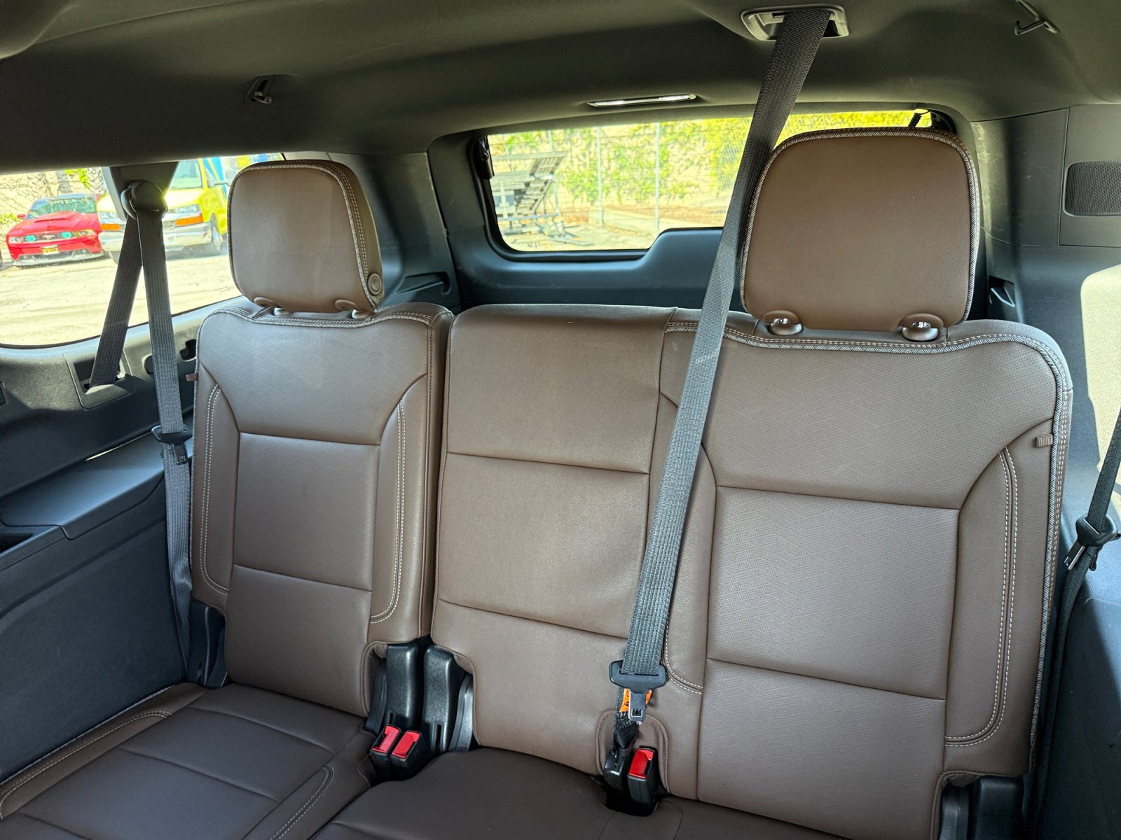 Used 2023 Chevrolet Suburban High Country w/ Advanced Technology Package image 21