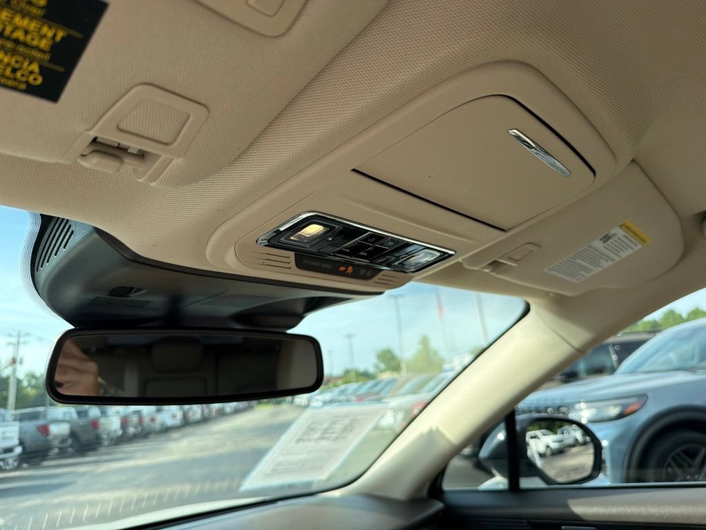 Used 2020 Lincoln Corsair FWD w/ Premium Package image 20