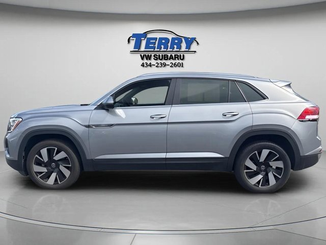 Used 2024 Volkswagen Atlas Cross Sport SE image 4