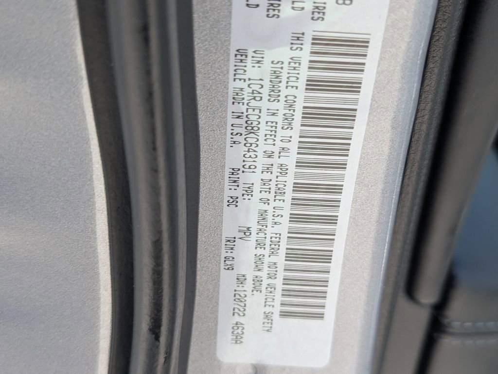 Used 2019 Jeep Grand Cherokee Overland image 19