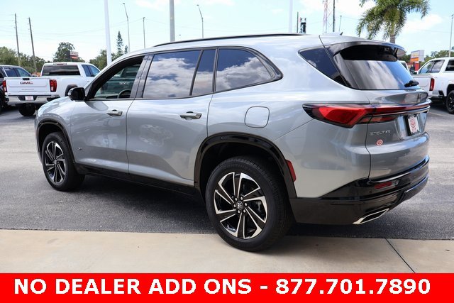 New 2026 Buick Enclave Sport Touring w/ Power Package image 5