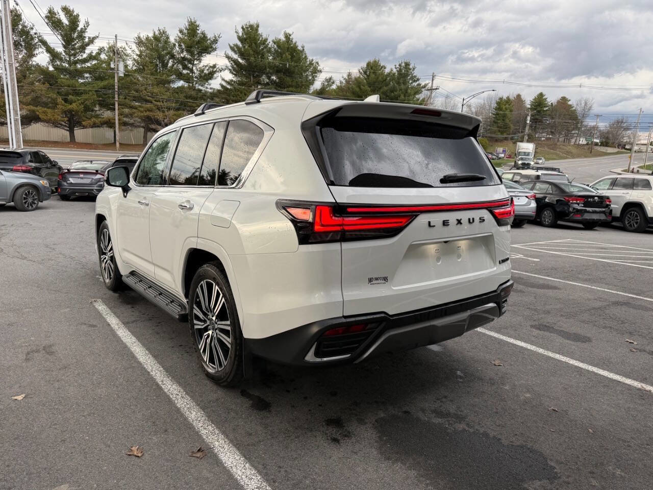 Used 2026 Lexus LX 600 4WD w/ Accessory Package (2T) image 6