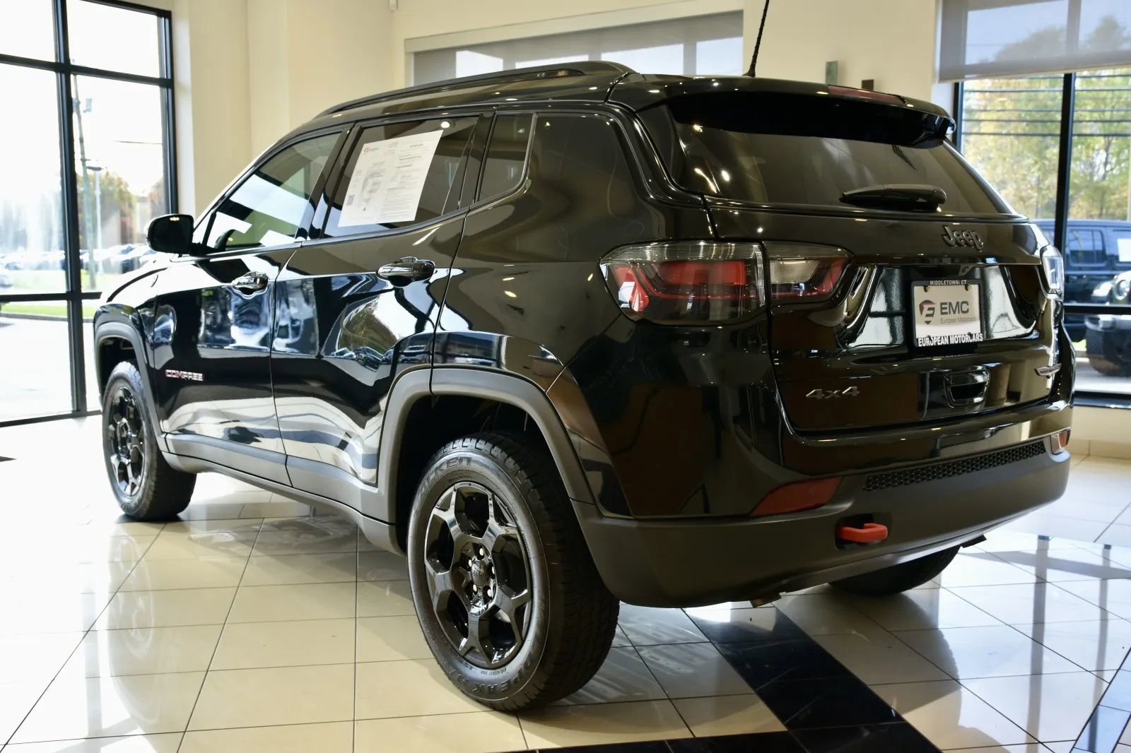 Used 2023 Jeep Compass Trailhawk w/ Trailhawk Elite Group image 4