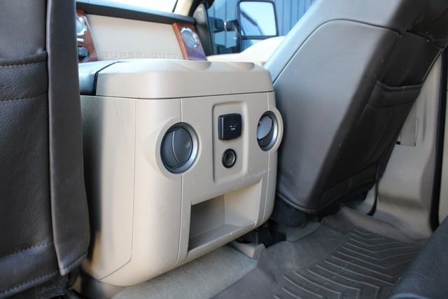Used 2015 Ford F250 King Ranch w/ FX4 Off-Road Package AWD/4WD image 21