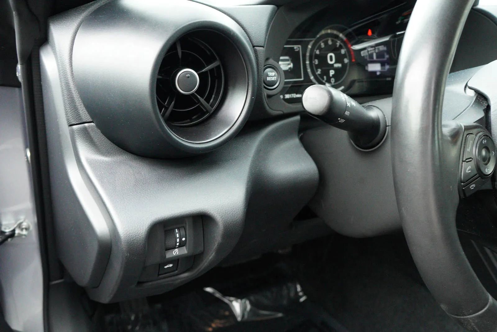 Used 2024 Toyota GR86 RWD image 32
