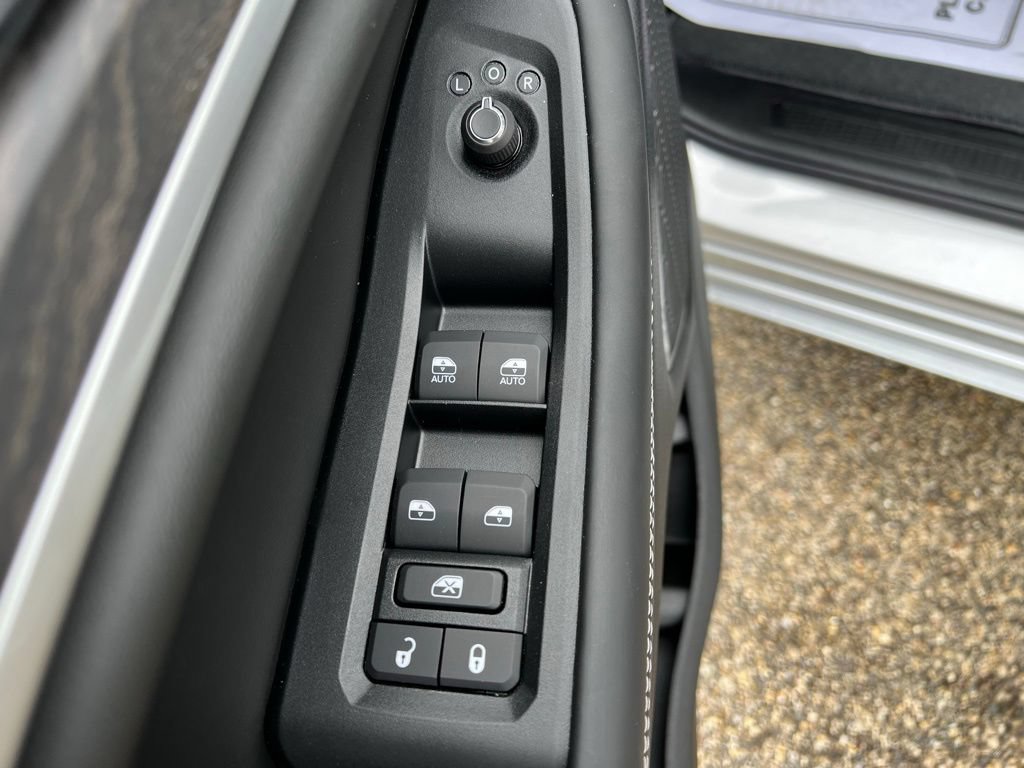 New 2026 Jeep Grand Cherokee L Limited AWD/4WD image 26