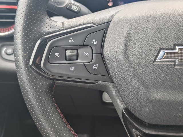 Used 2025 Chevrolet Trax RS w/ Driver Confidence Package FWD image 21
