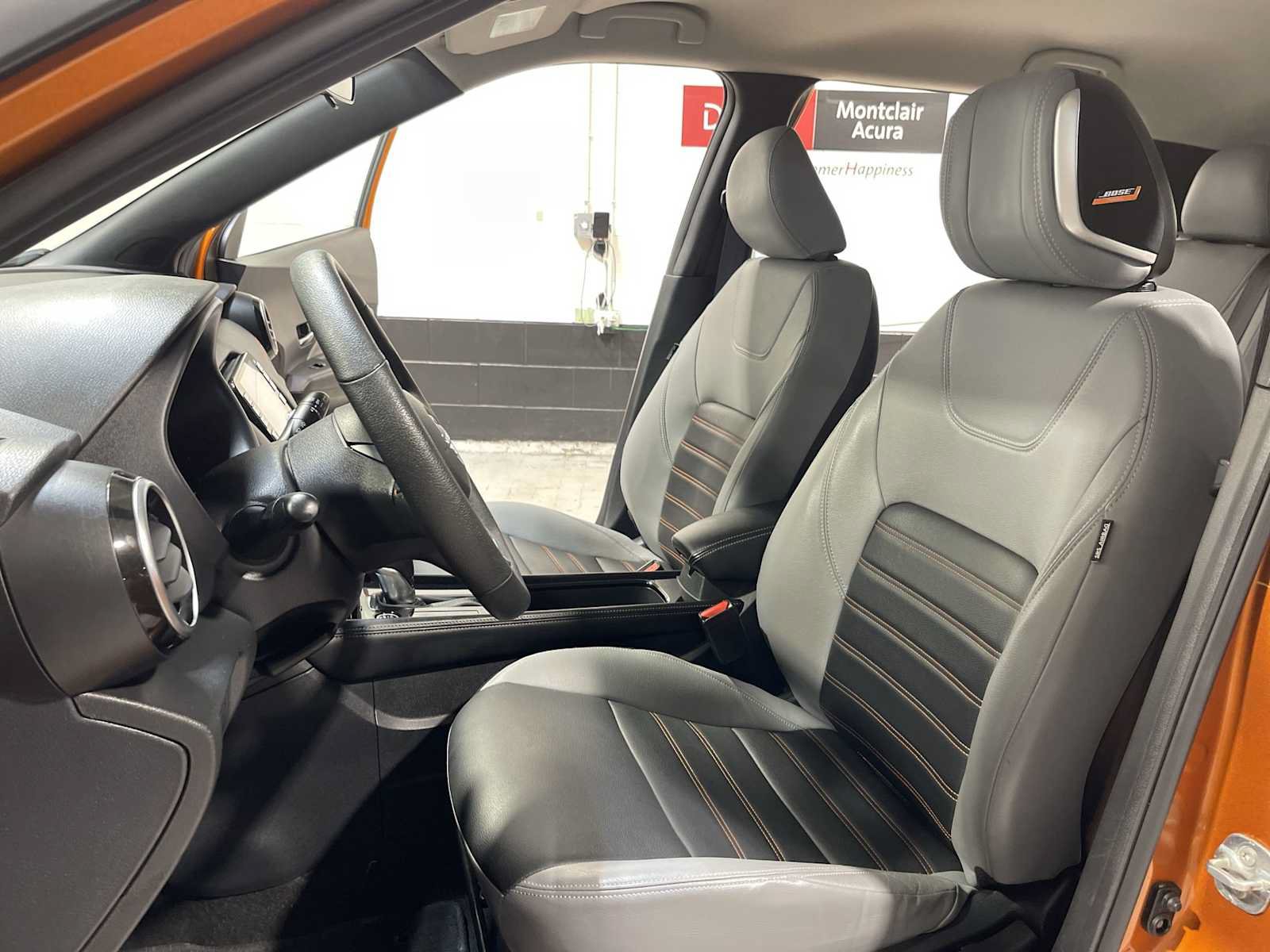 Used 2024 Nissan Kicks SR w/ SR Premium Package FWD image 11