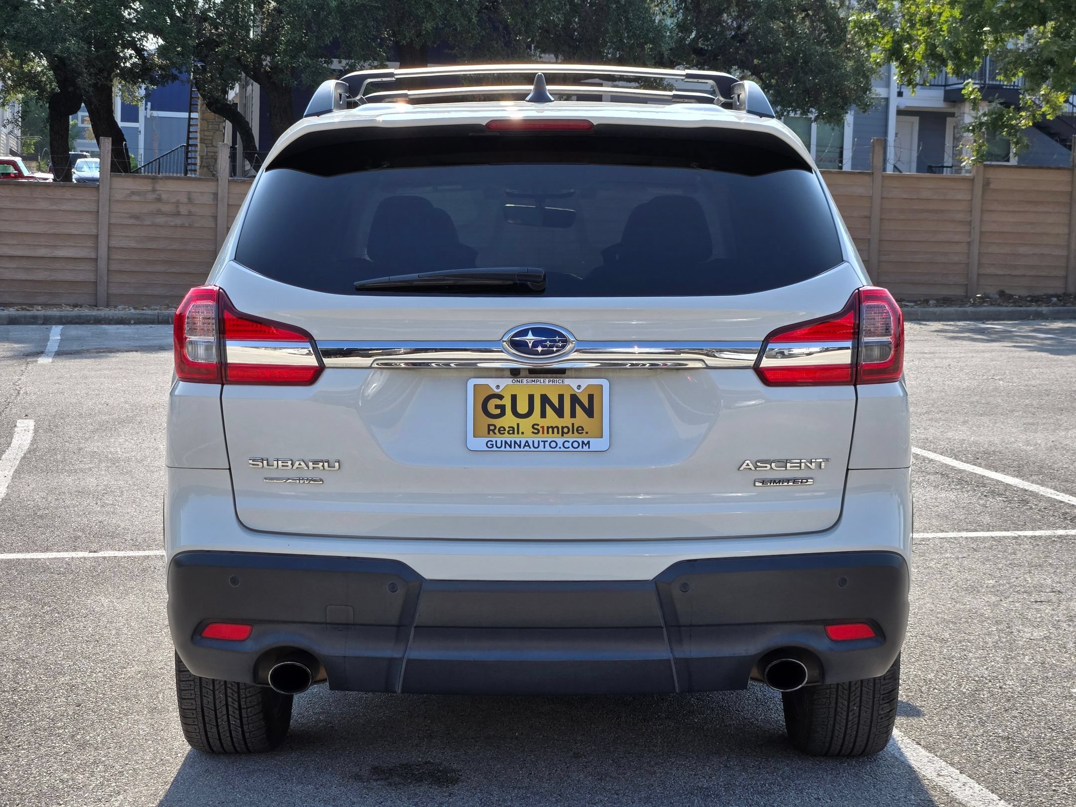 Used 2022 Subaru Ascent Limited w/ Technology Package AWD/4WD image 4