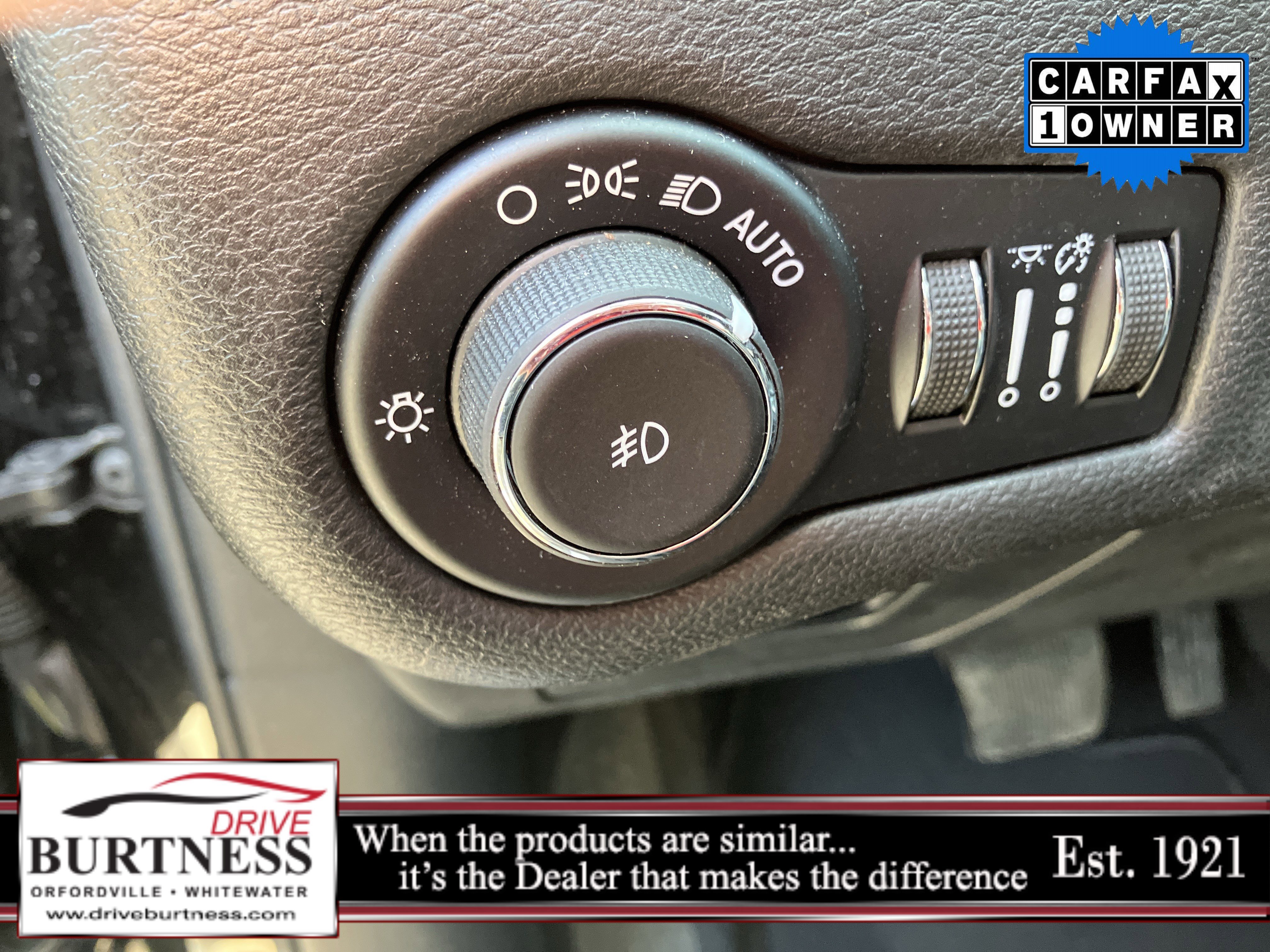 Used 2021 Jeep Cherokee Limited image 30