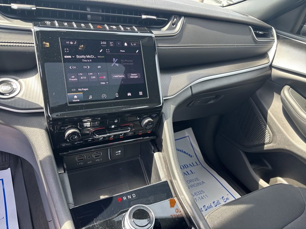 Used 2024 Jeep Grand Cherokee Laredo X w/ Luxury Tech Group I image 11