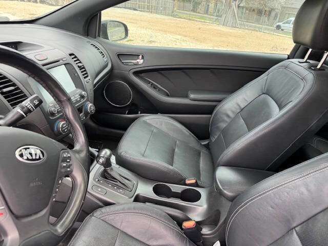 Used 2014 Kia Forte Koup SX w/ SX Premium Package FWD image 24